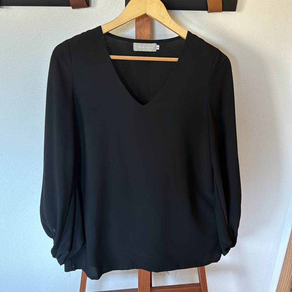V-NECK TOP | balloon sleeve MIDNIGHT BLACK